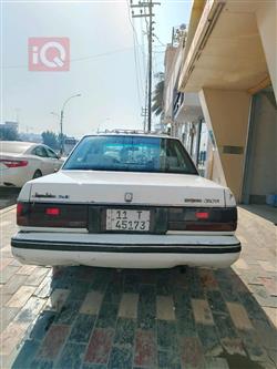 تۆیۆتا کراون